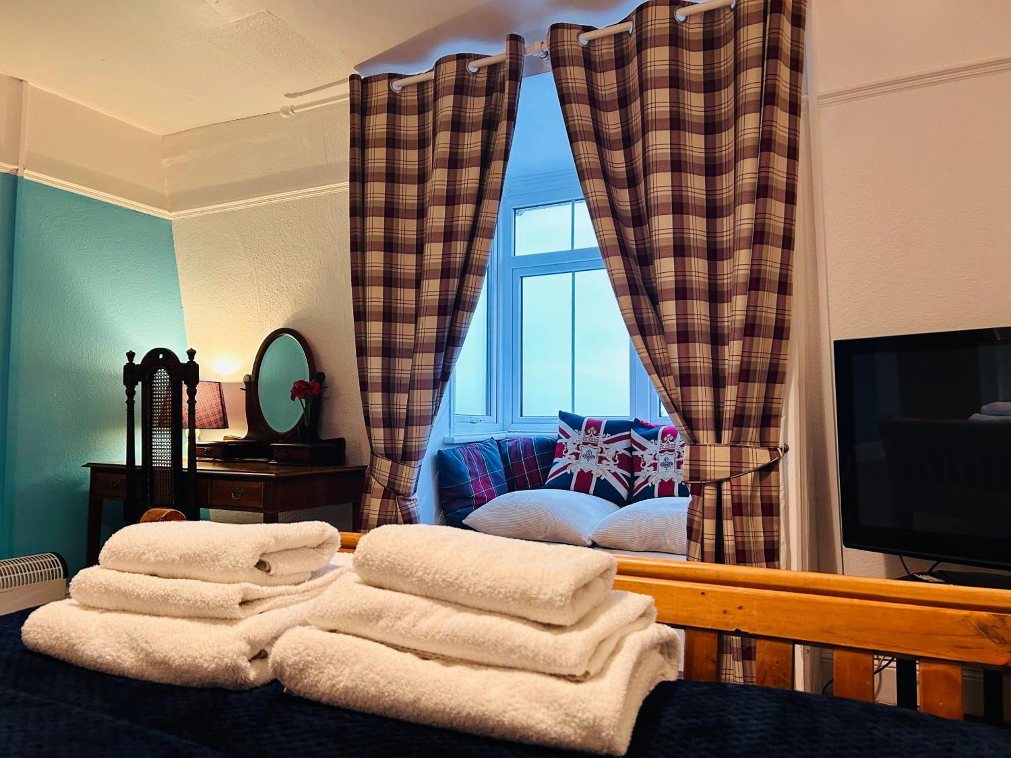 Clarence Quarters Self-Catering Guest House Портцмаус Номер фото